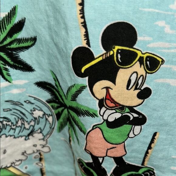 Surfโs ๐๐ปโโ๏ธโ๐ ๐ ๐ด Mickey Aloha ๐บ Shirt ๐ ๐ฏ Cotton for Comfort - Picture 6 of 17